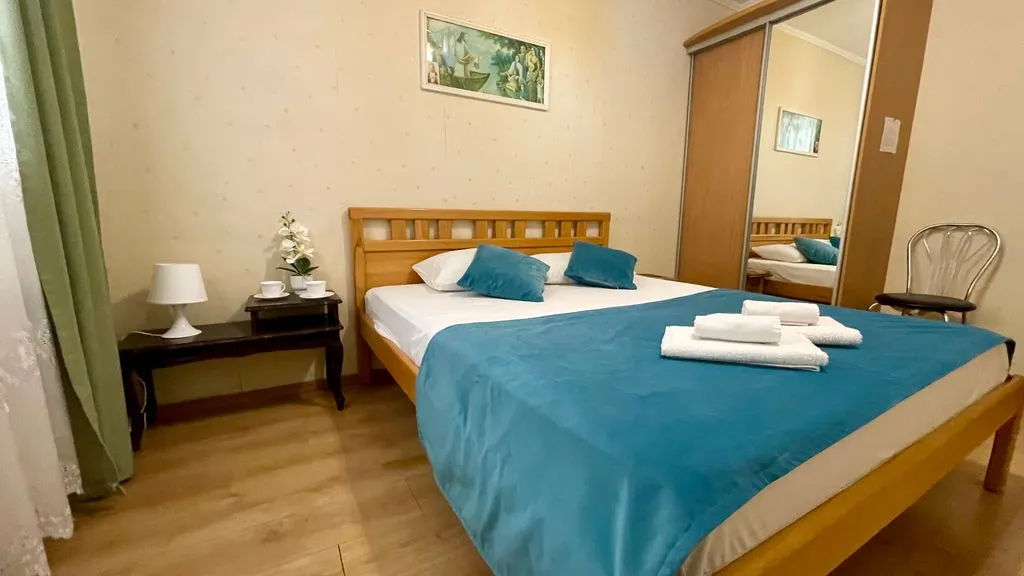 Номер эконом класса с двуспальной кроватью