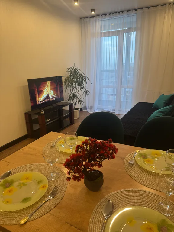 Квартира однокомнатная на улице Генерала Судакова, 42 м², Петрозаводск — спальня, фото 4