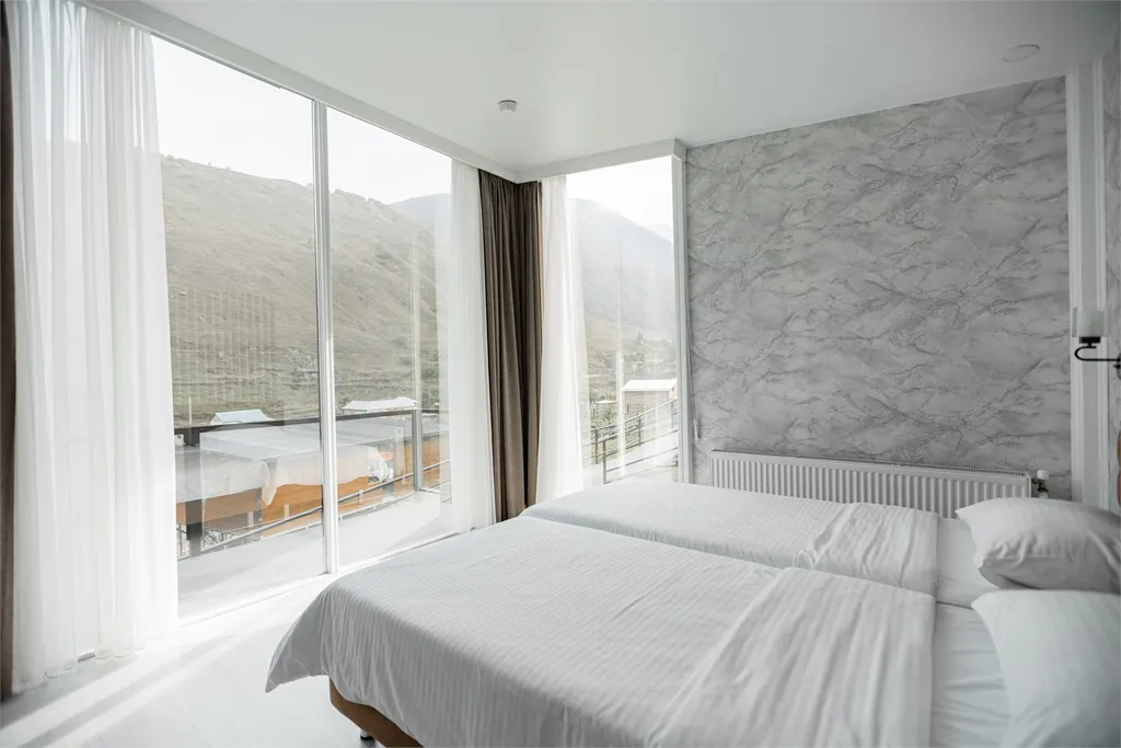 Дом с панорамными окнами №7