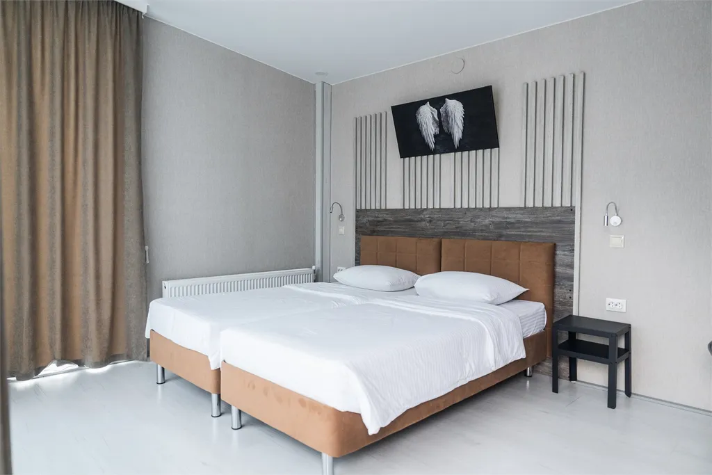 Дом с панорамными окнами номер 8