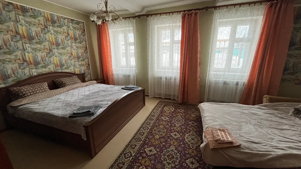 Квартира двухкомнатная у Чкаловской, в Канавино, 75 м², Нижний Новгород — спальня, фото 8