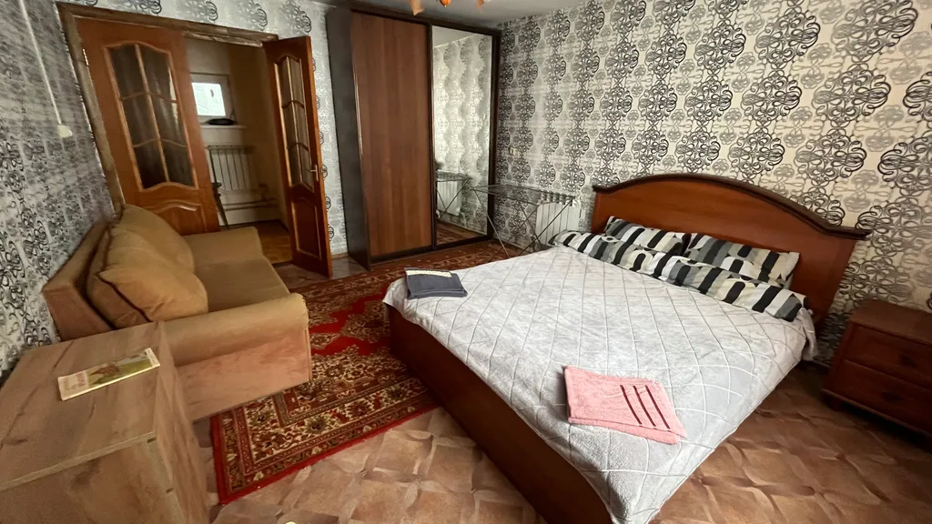 Квартира двухкомнатная у Чкаловской, в Канавино, 75 м², Нижний Новгород — спальня, фото 9