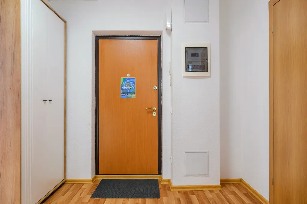 Квартира двухкомнатная у Уралмаша, в Эльмаше, 55 м², Екатеринбург — фото 11