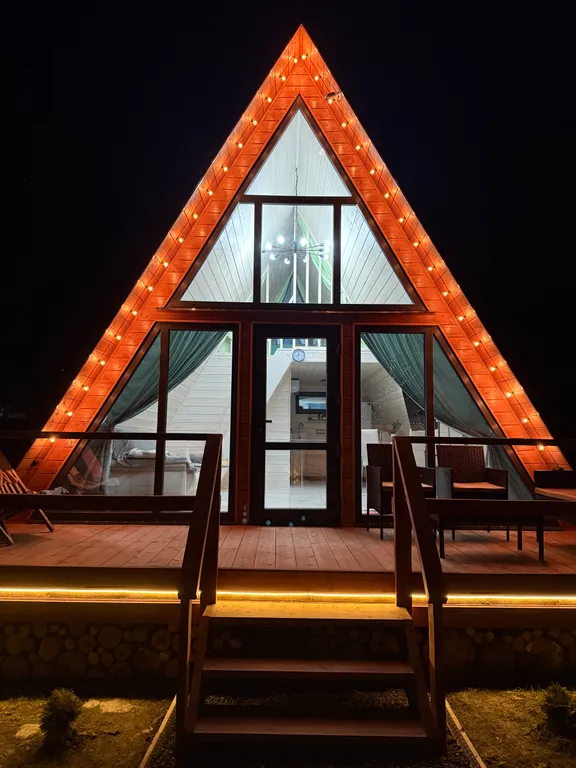 Уютный дом рядом с лесом и речкой