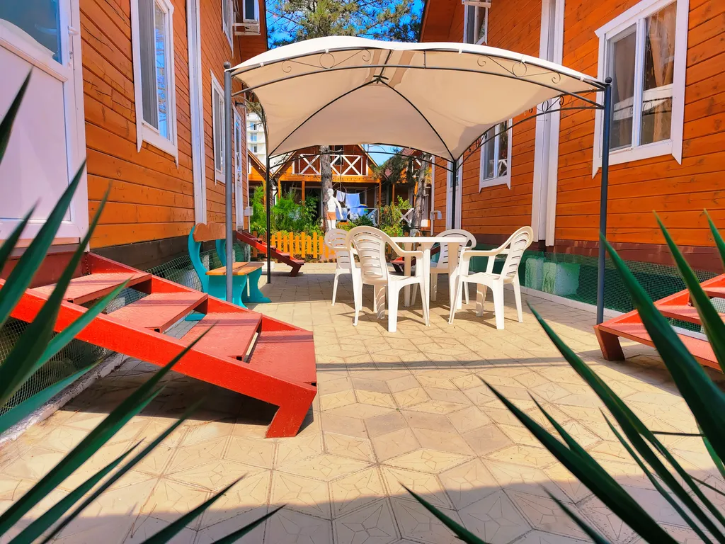 Дом 2-х комнатный 5-ти  местный Домик Арабеска