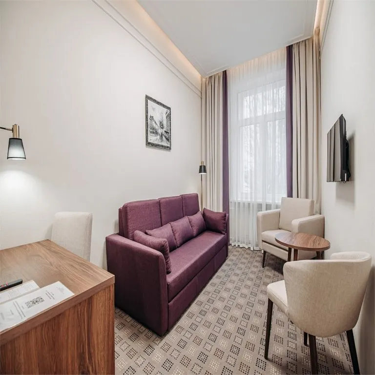 Трёхместный номер Люкс