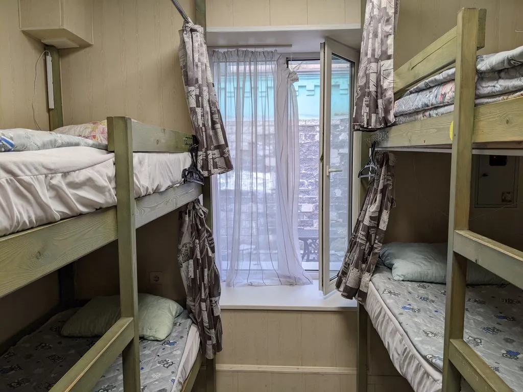 Койко-место в 6-х местном общем мужском номере