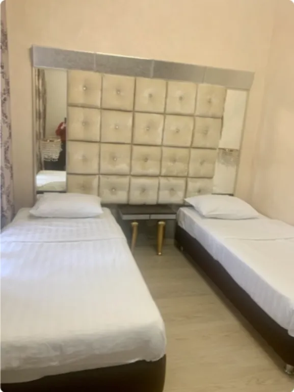 Двухместный с 2 отдельными кроватями с душевой и туалетом Superior