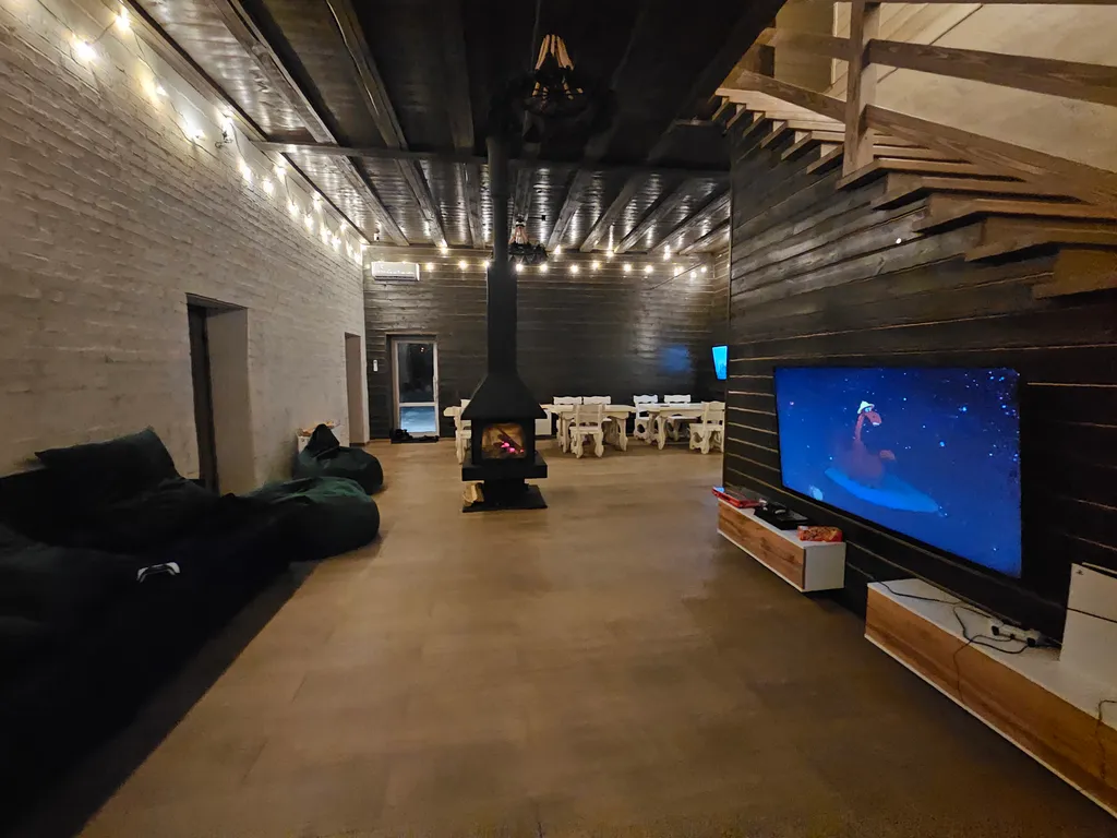 Дом с баней и камином для большой компании