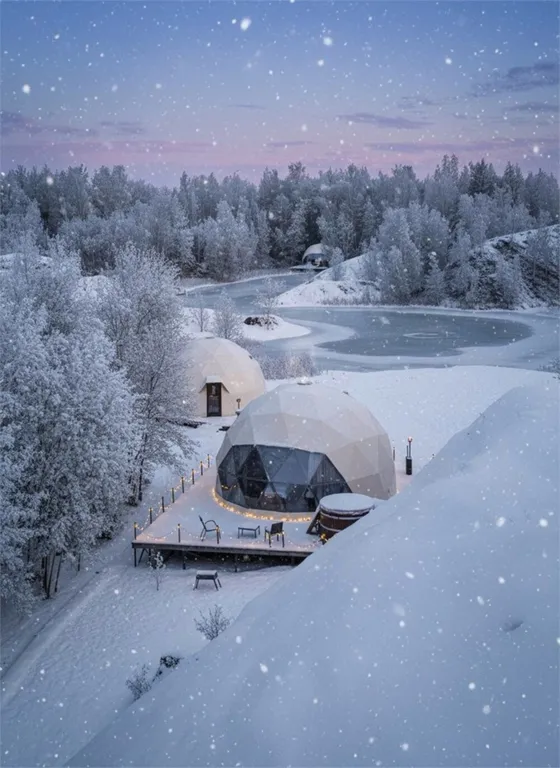 Купол Сфера с видом на горы и купелью