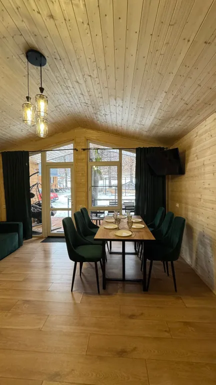 Уютный барнхаус с видом на горы и лес