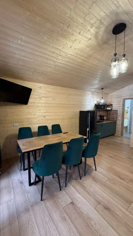 Уютный барнхаус с видом на горы и лес