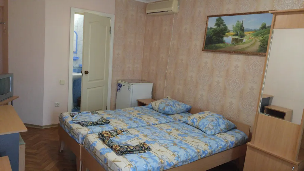Трёхместный номер Комфорт — Эдем, фото 2 из 3