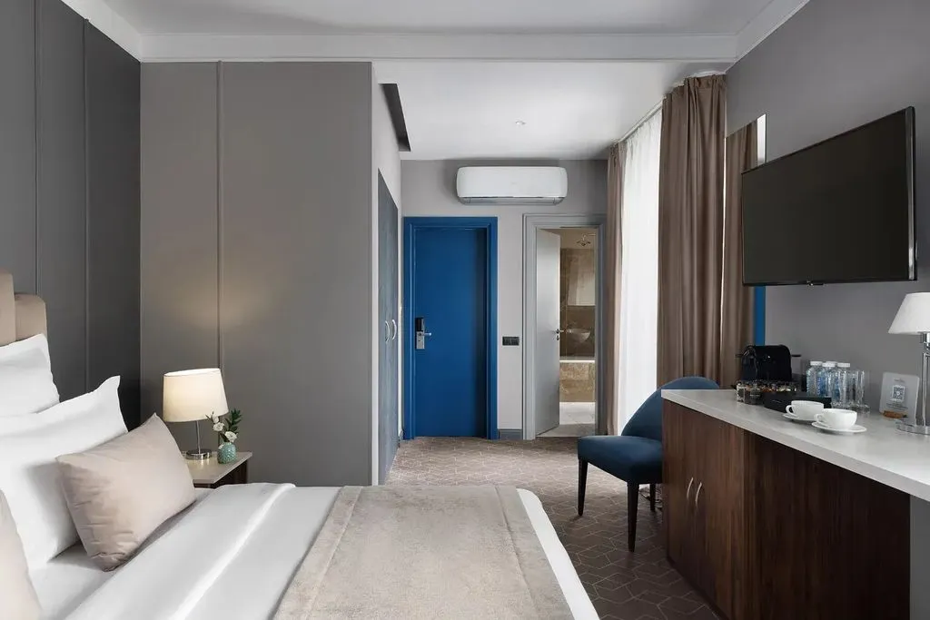 Двухместный номер с 1 кроватью Стандарт с балконом и видом во двор