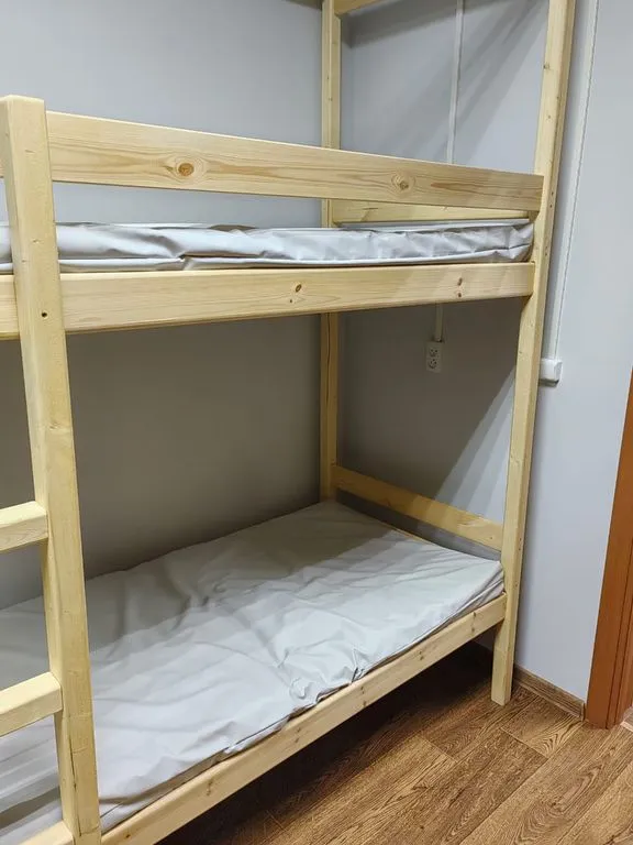 Многоместный мужской номер общий на 6 человек