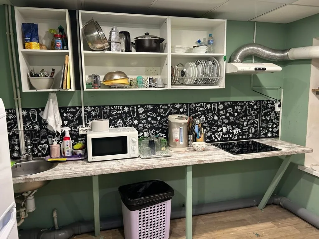 Многоместный мужской номер общий на 6 человек