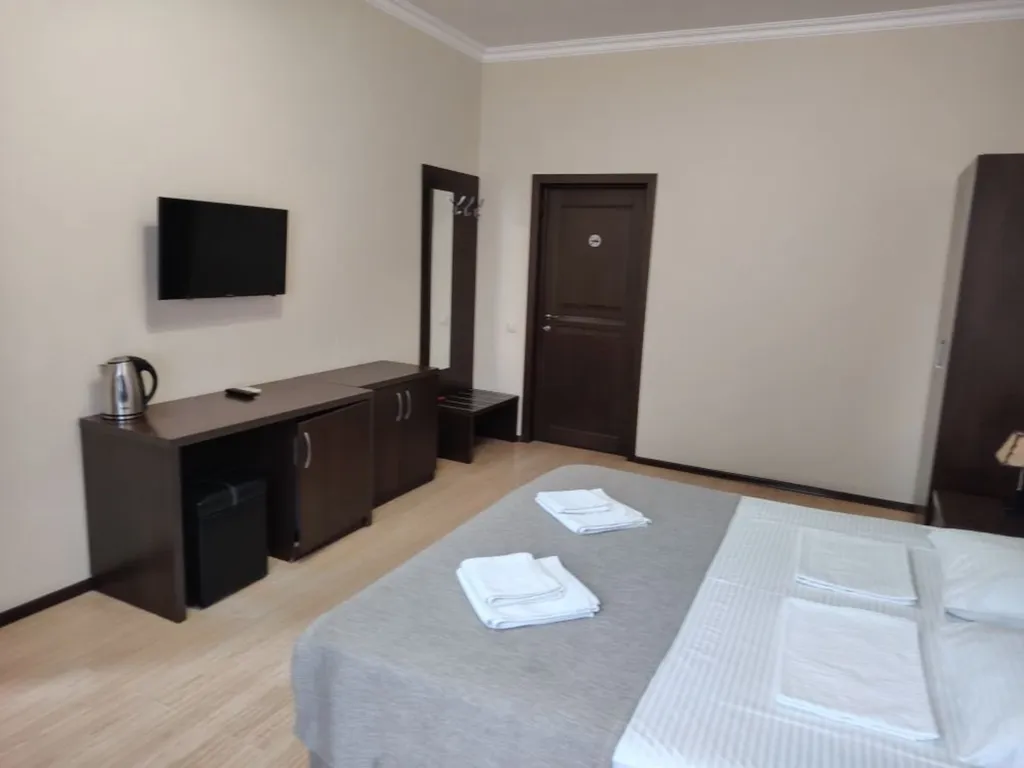 Трёхместный номер Трехместный комфорт без балкона