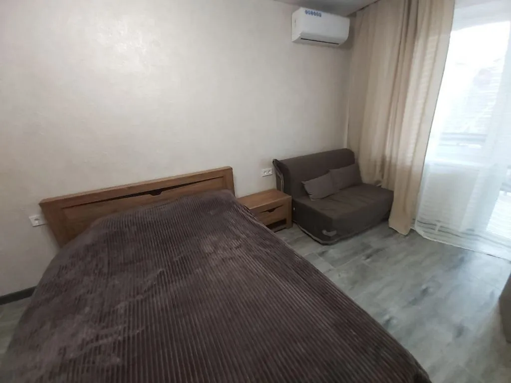 Трёхместный номер стандарт с балконом №3