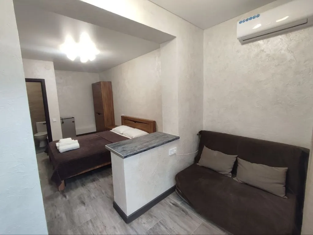 Трёхместный номер стандарт с отдельным входом №6