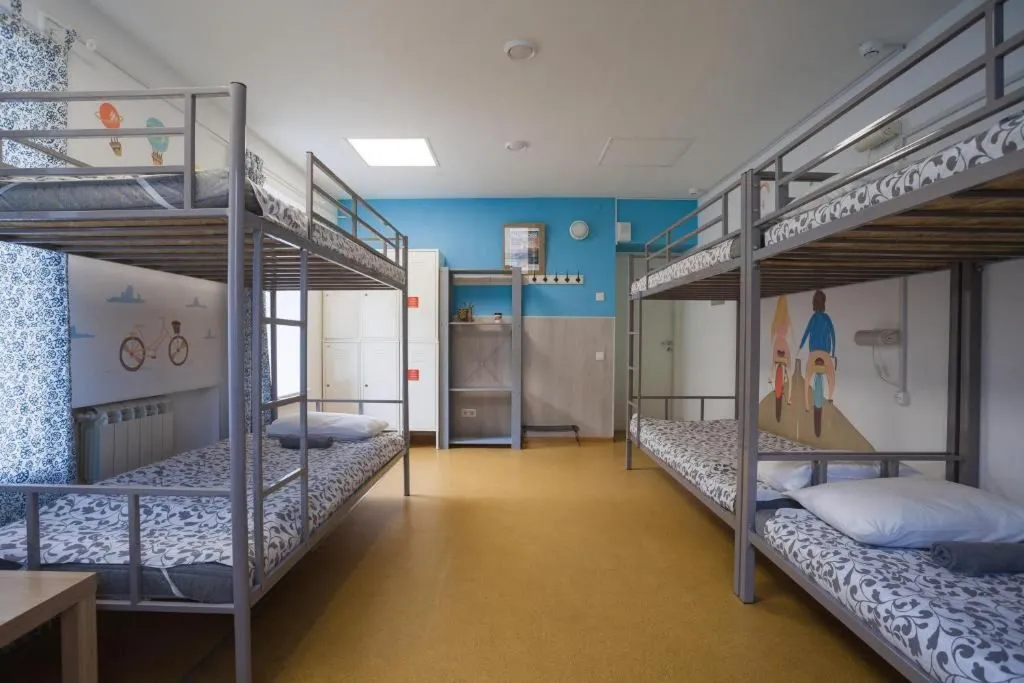 Многоместный смешанный номер Шестиместный (душ/туалет общий)