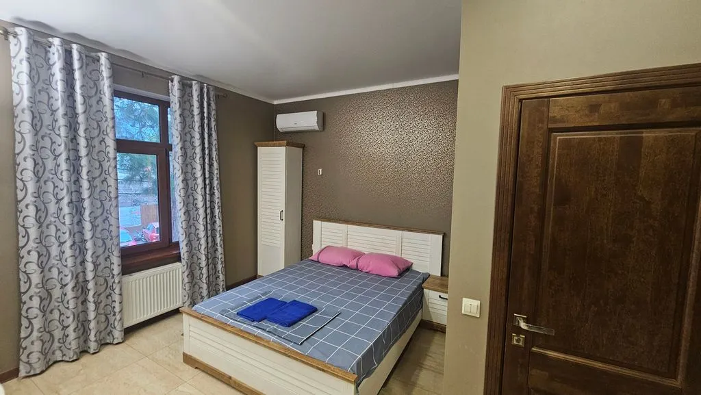 Четырёхместный номер Номера Люкс