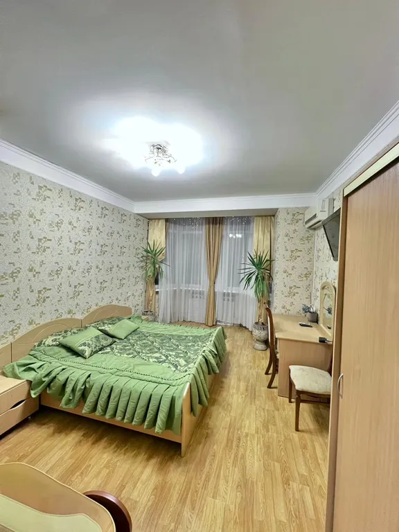 Дом 12-местный на улице Широкой, 220 м², Кисловодск — фото 8