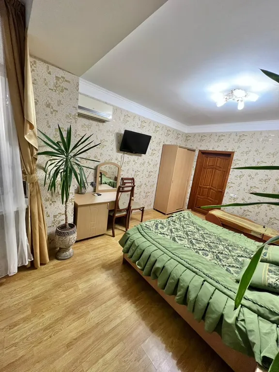 Дом 12-местный на улице Широкой, 220 м², Кисловодск — фото 9
