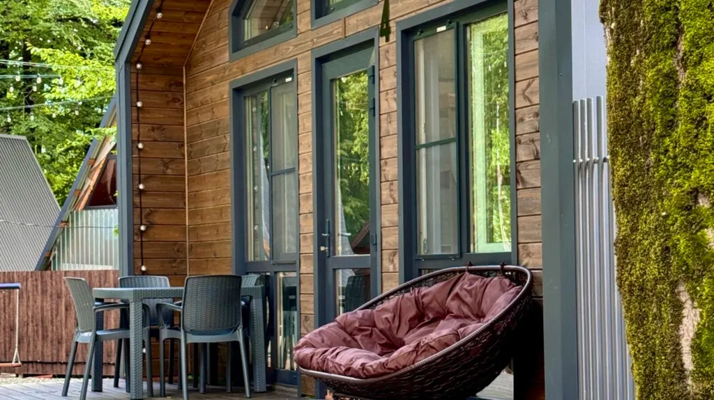 Уютный коттедж с видом на горы