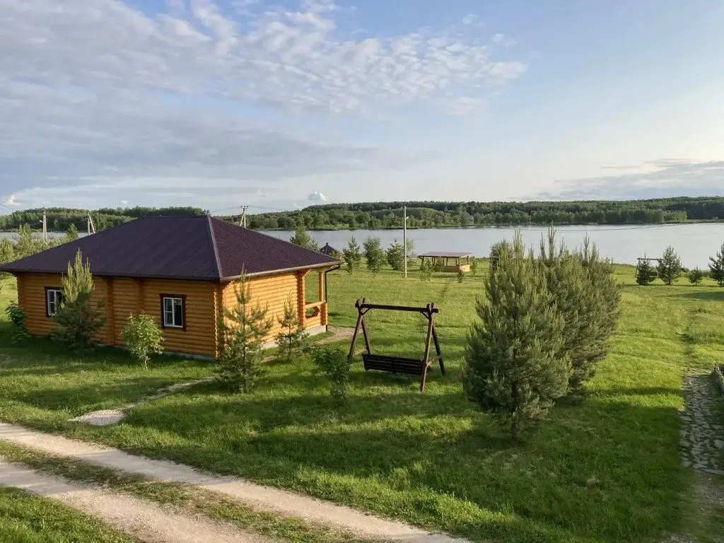 Четырёхместный номер комфорт — Осетрово, фото 1 из 4