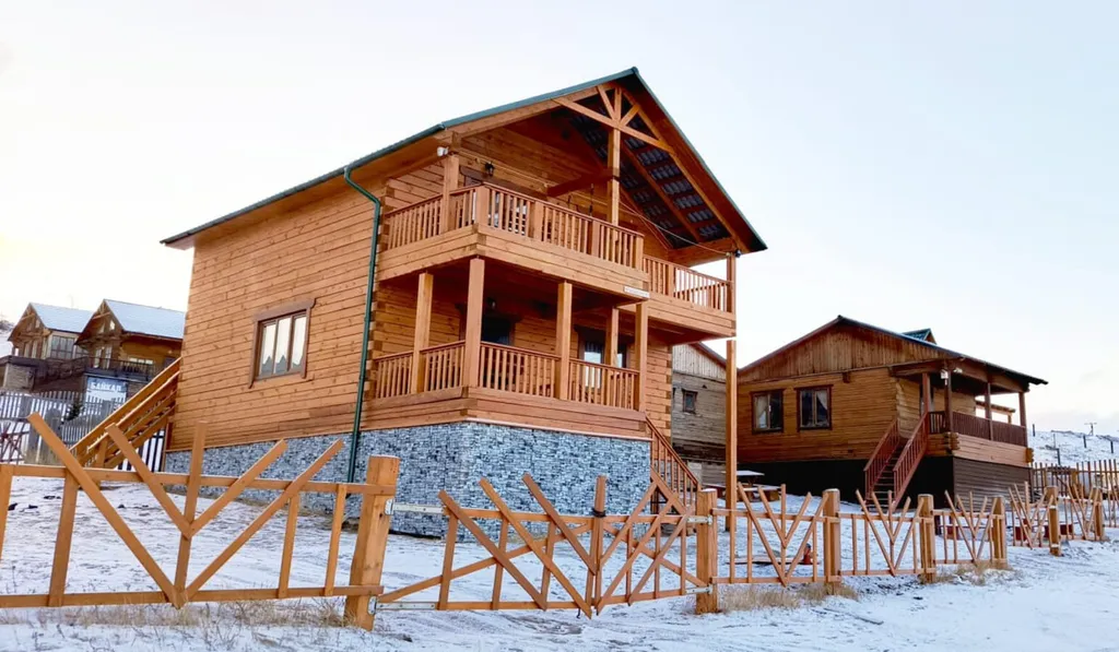 Новый коттедж в самой красивой бухте Малого моря