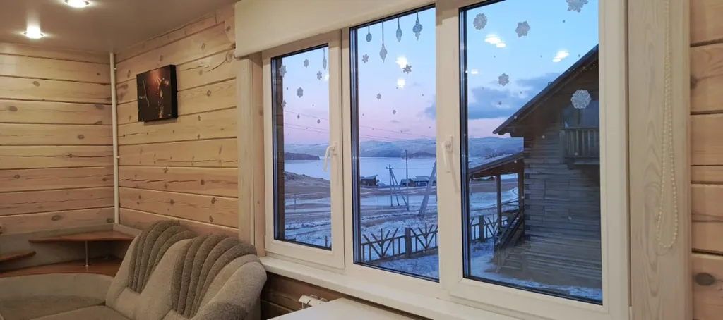 Новый коттедж в самой красивой бухте Малого моря