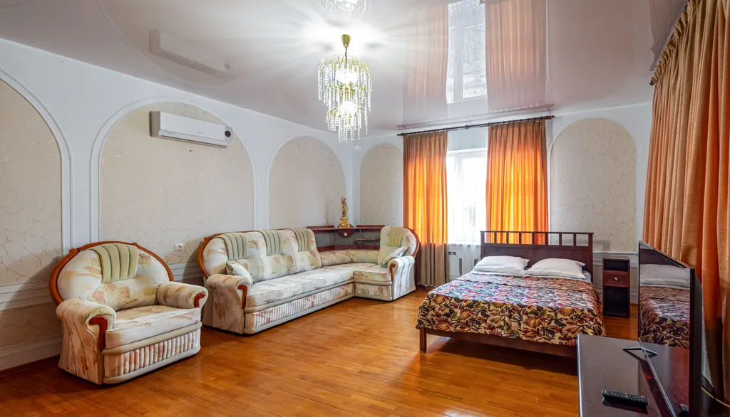 Двухуровневый этаж под ключ с кухней и отдельным входом