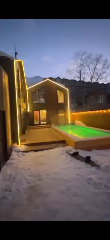 Коттедж с теплым бассейном баней, горячим чаном и холодной купелью