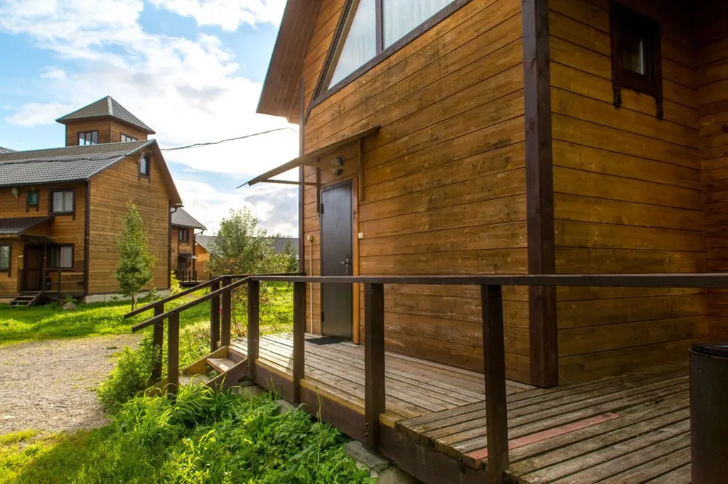 Коттедж Семья