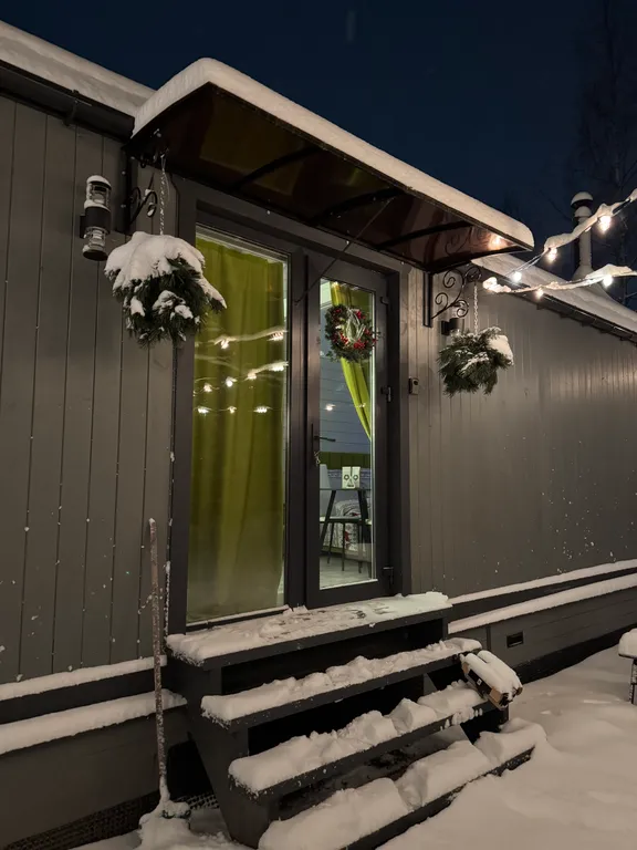 Домик студия с чаном