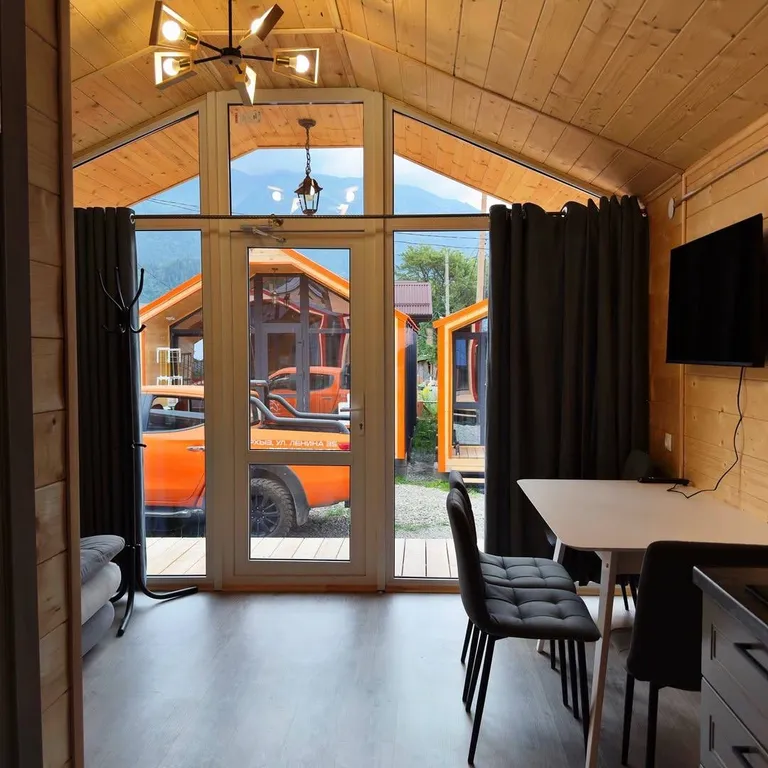 Дом с видом на горы