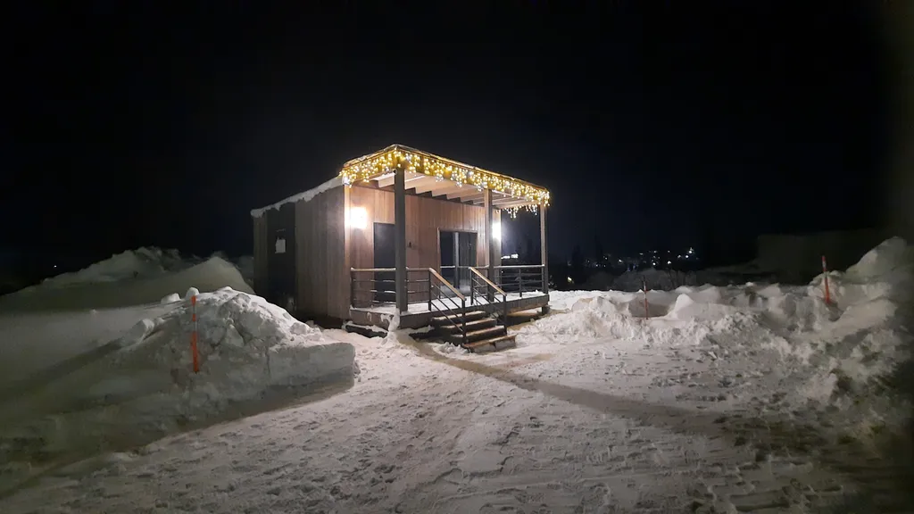 Снегири Синички уютный домик в горах