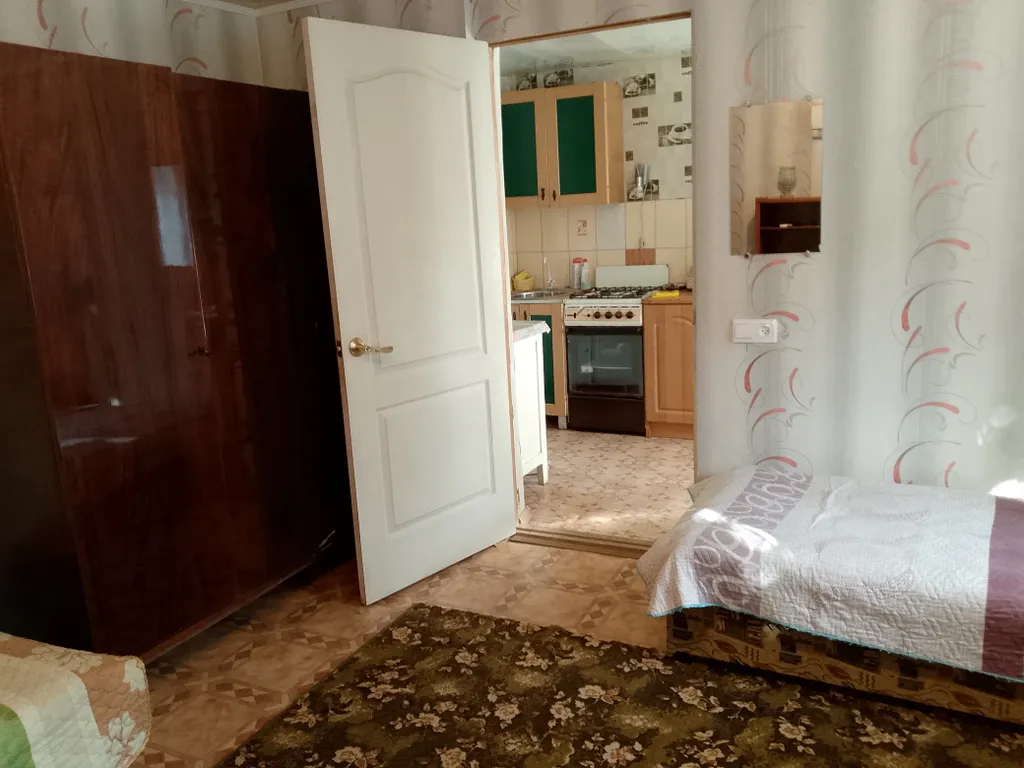 Дача под Феодосией, Двуякорная бухта