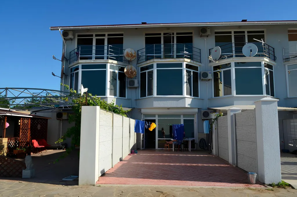 Эллинг 3-х этажный на берегу Черного моря