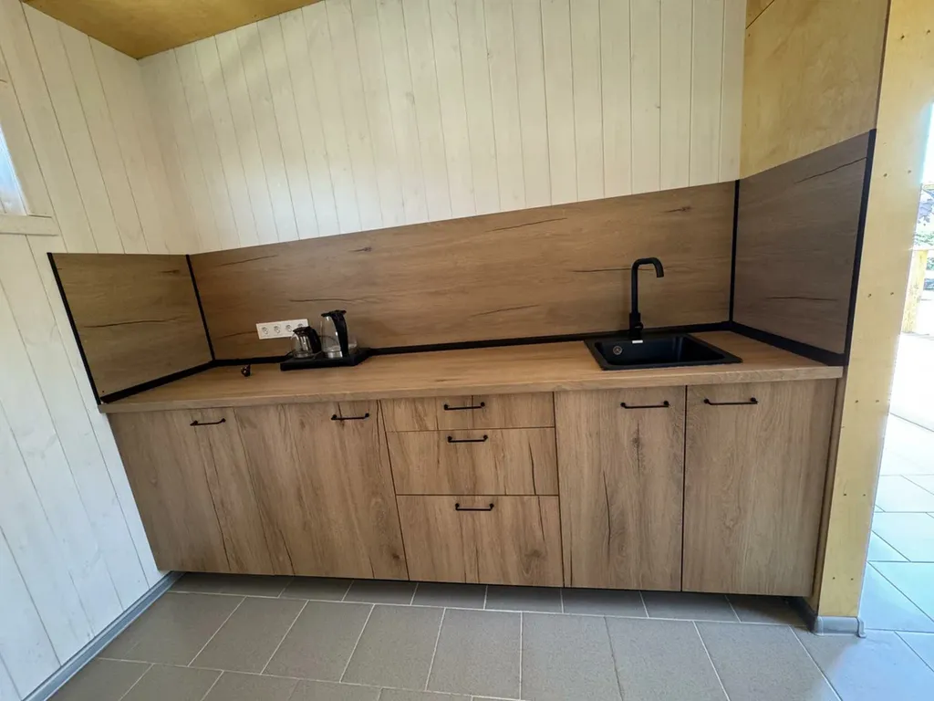 Дом для компании