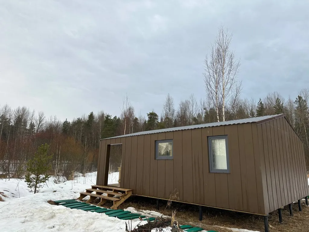 Уютный отдельный дом с большой террасой на ферме