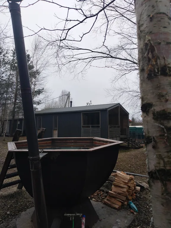 Дом с чаном