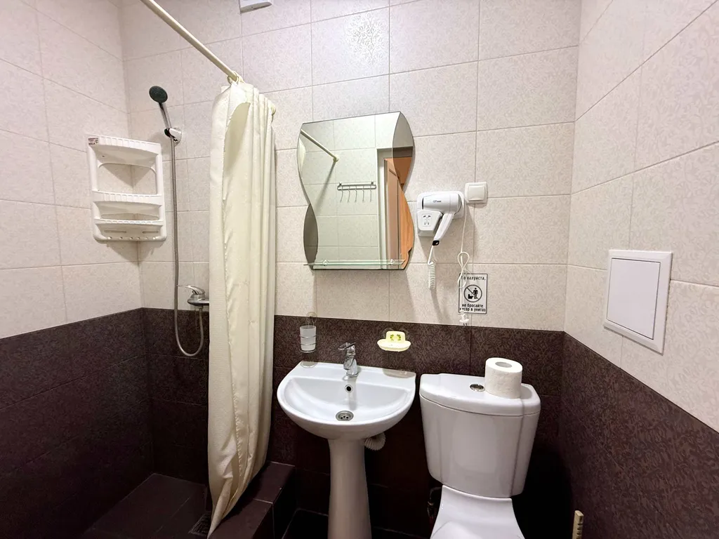 Трёхместный номер стандарт — Никос, фото 4 из 5