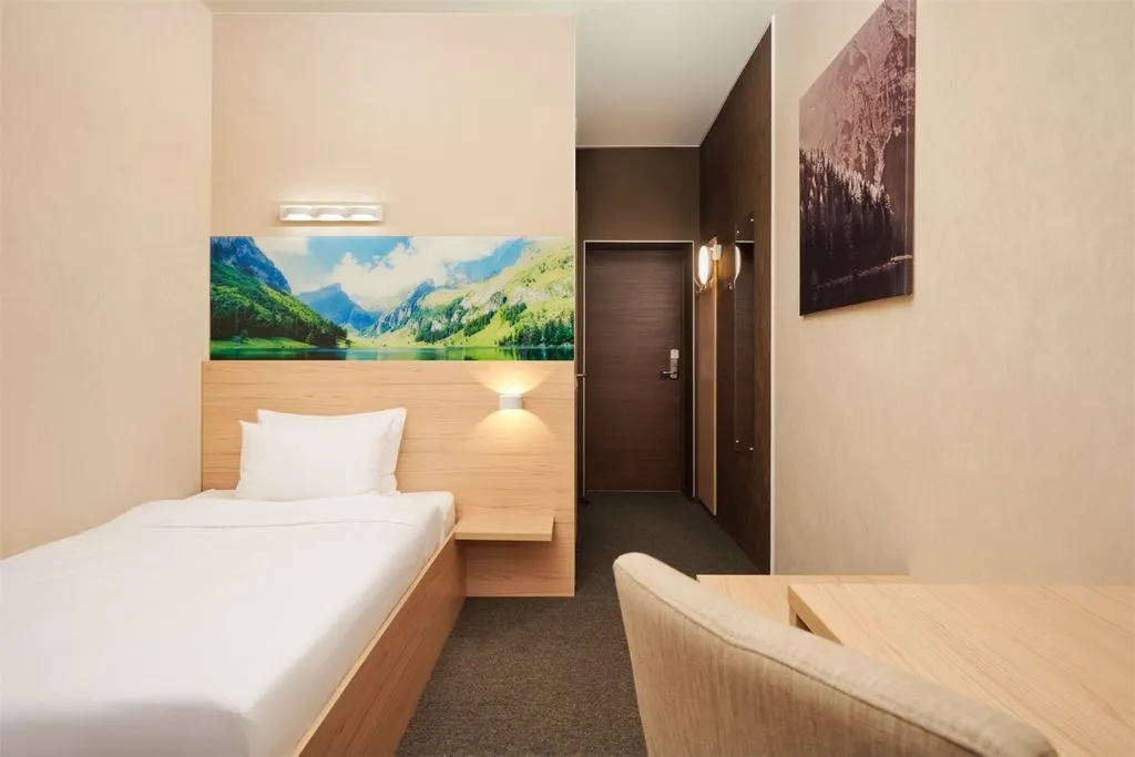 Одноместный номер стандарт — AurA Aquarelle Hotel, фото 1 из 5