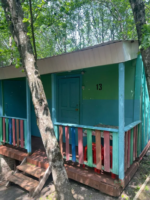 Двухместный номер с 2 отдельными кроватями Домик 13 с террасой — Сфера, фото 1 из 5
