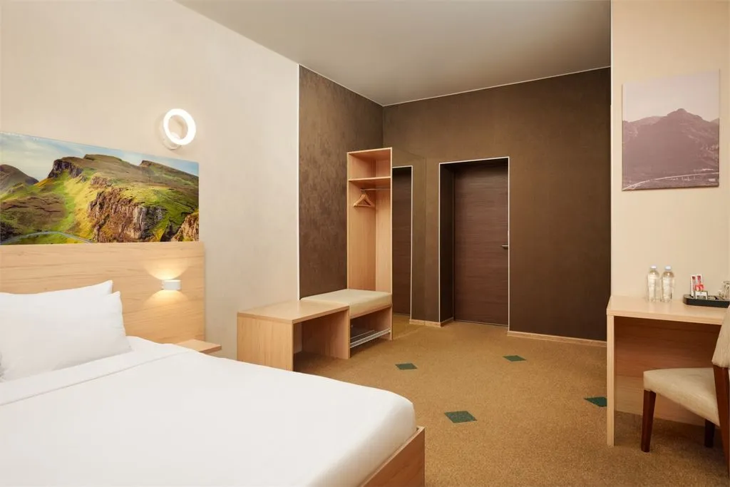 Двухместный номер с 1 кроватью стандарт — AurA Aquarelle Hotel, фото 4 из 5