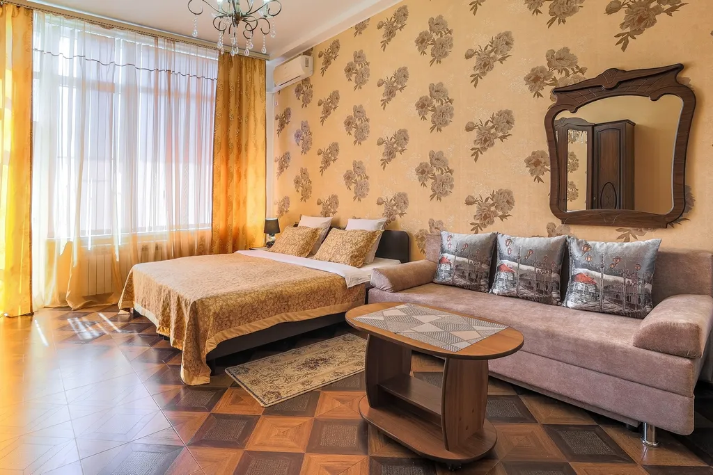 Четырёхместный номер люкс с террасой — Art Home, фото 1 из 5