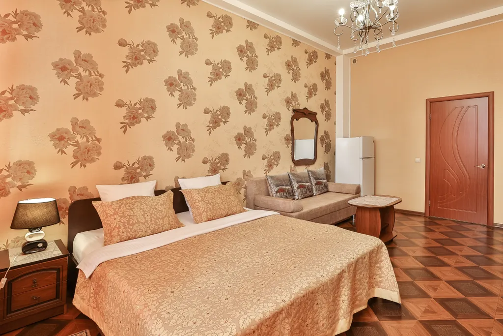 Четырёхместный номер люкс с террасой — Art Home, фото 3 из 5