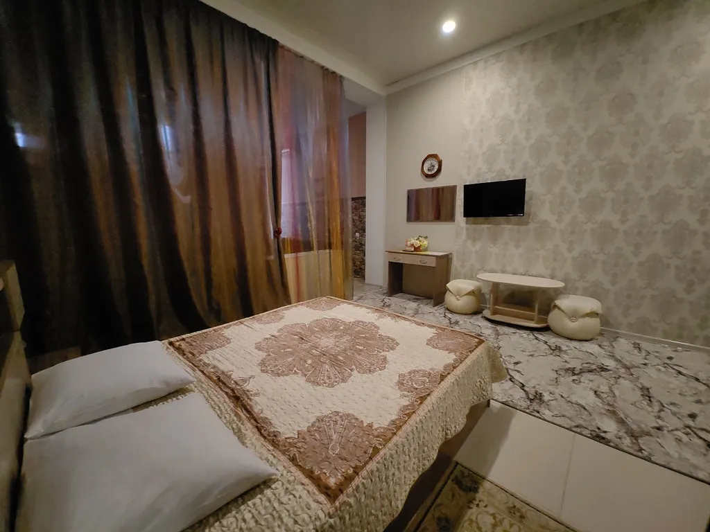 Апартаменты студия с кухней вид на бассейн — Art Home, фото 2 из 5