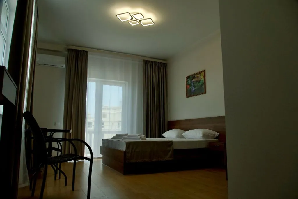 Ялос-юг. Это место куда хочется приехать и не захочется уезжать — общий вид